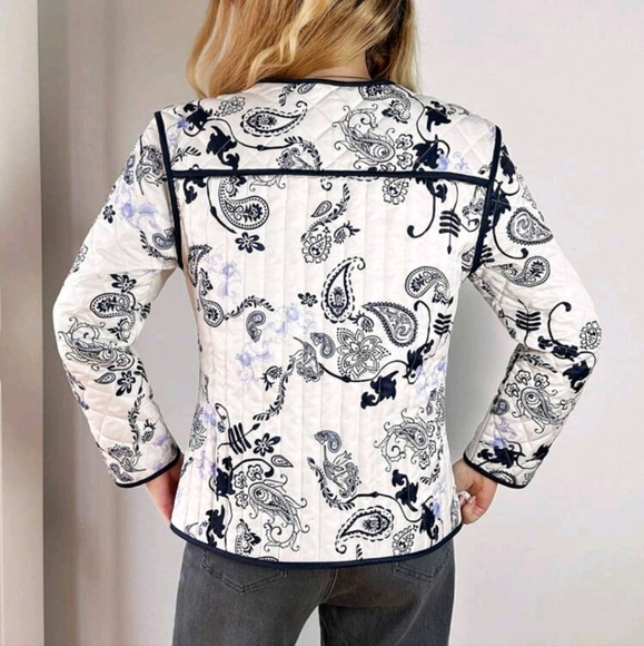 Contrast Color Print Quilted Round Neck Long Sleeve Jacket, Autum - Picture 2 of 5